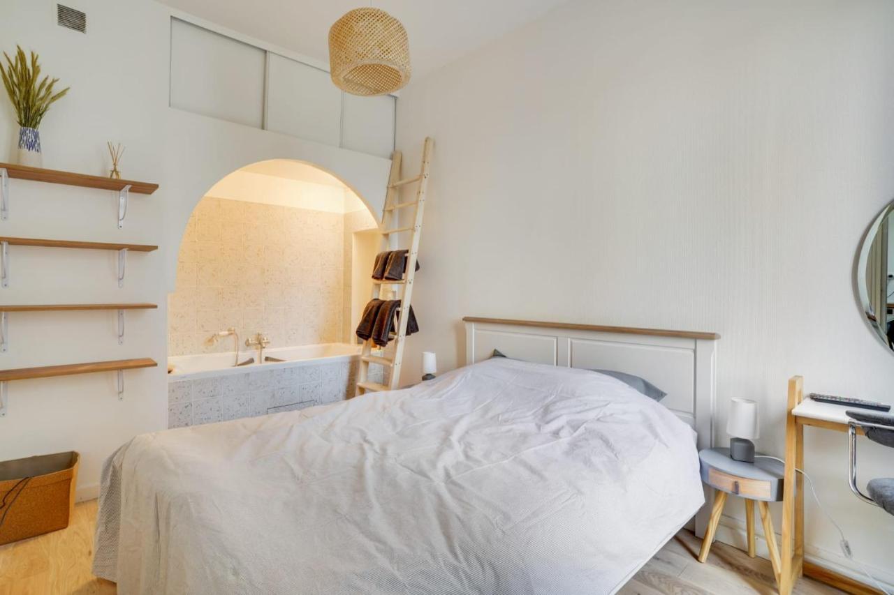 Appartement Charmant Entierement Equipe Іврі-сюр-Сен Екстер'єр фото